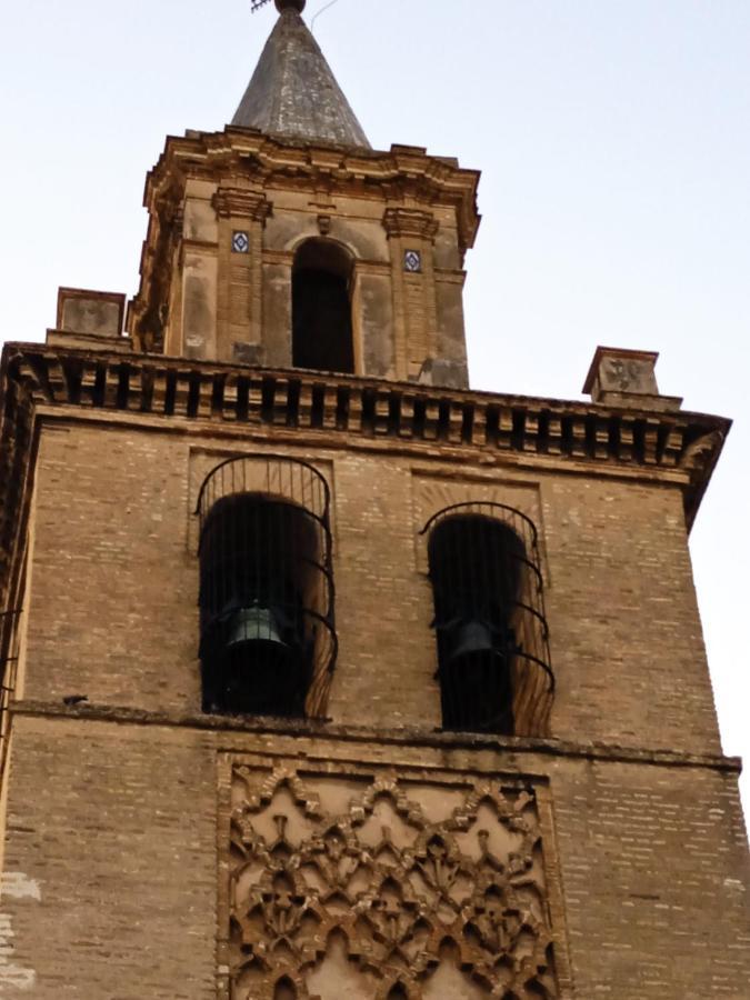 Apartamento Casco Antiguo Exterior Unico En Segunda Planta En Un Edificio De De Dos Plantas Séville Extérieur photo
