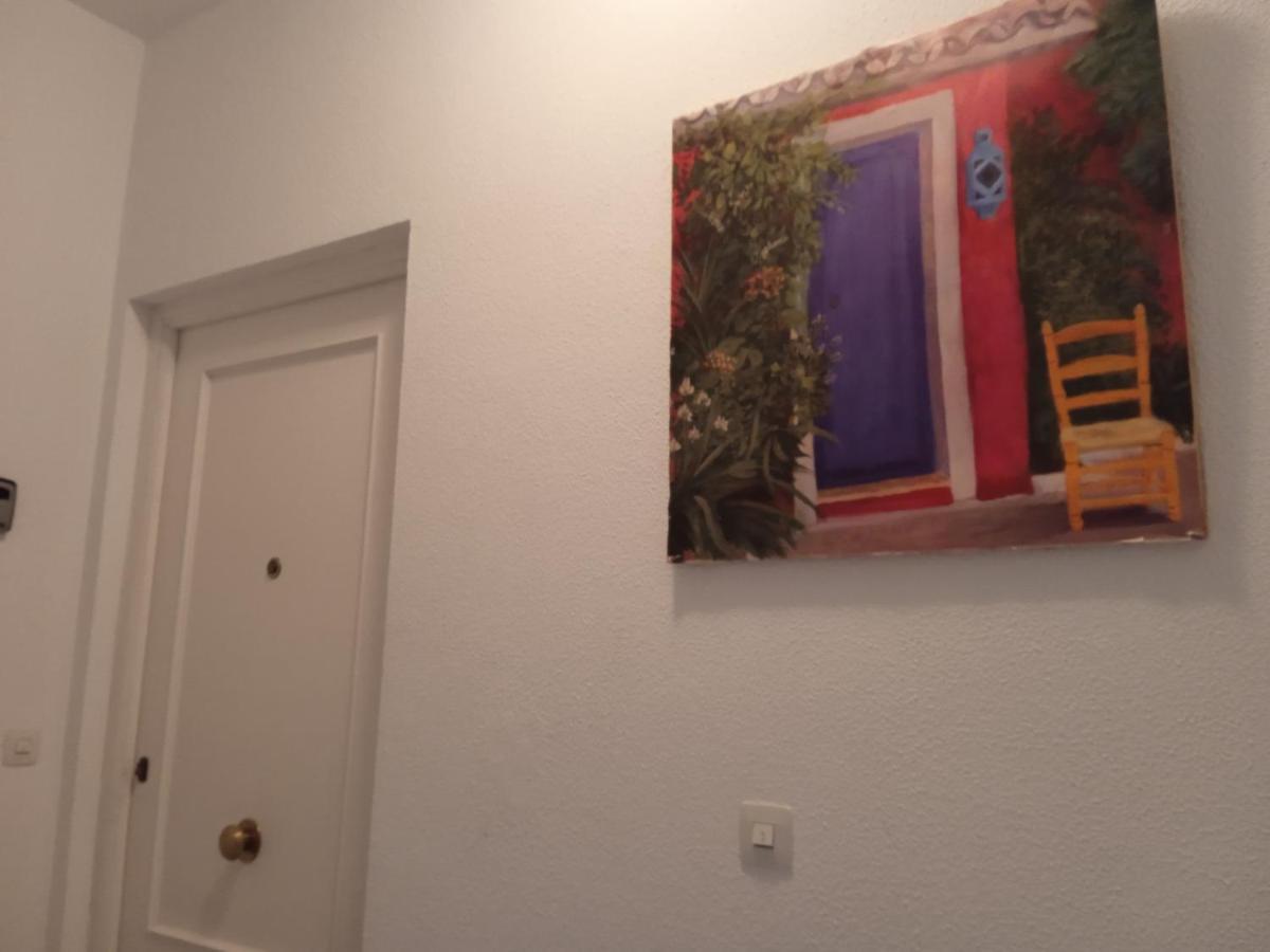 Apartamento Casco Antiguo Exterior Unico En Segunda Planta En Un Edificio De De Dos Plantas Séville Extérieur photo