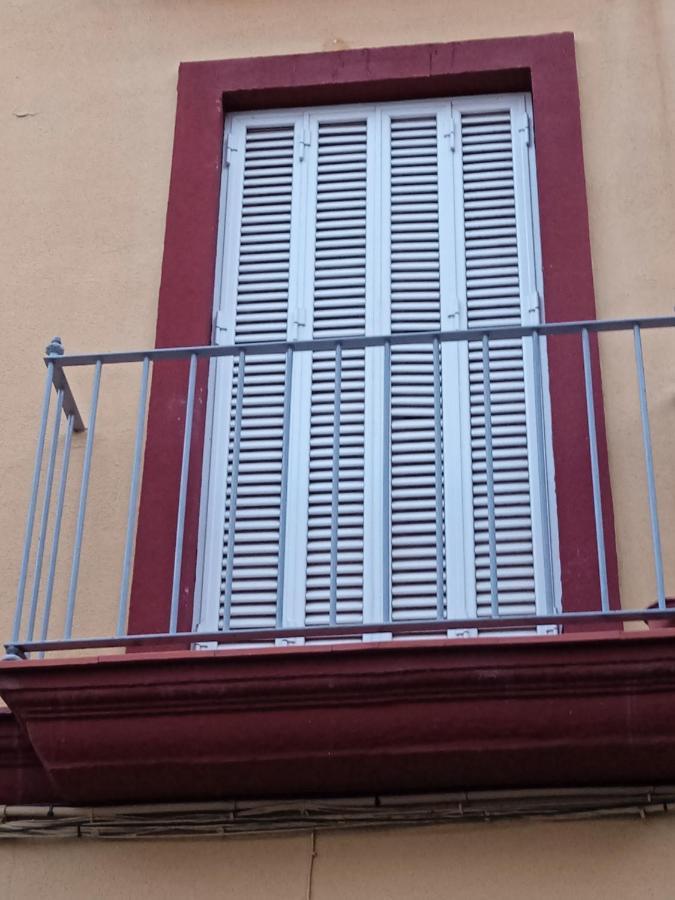 Apartamento Casco Antiguo Exterior Unico En Segunda Planta En Un Edificio De De Dos Plantas Séville Extérieur photo